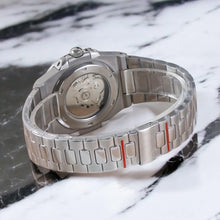 Seiko Mod Nautilus "Classic Black"